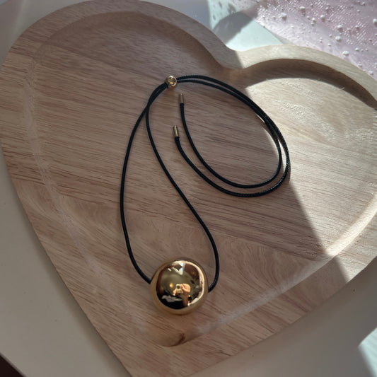 Mabel Round Necklace
