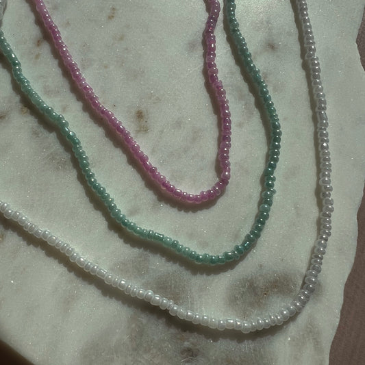 Color bead necklace