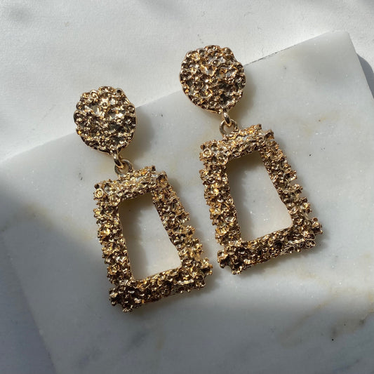 High Glam-bitions Gold Earrings