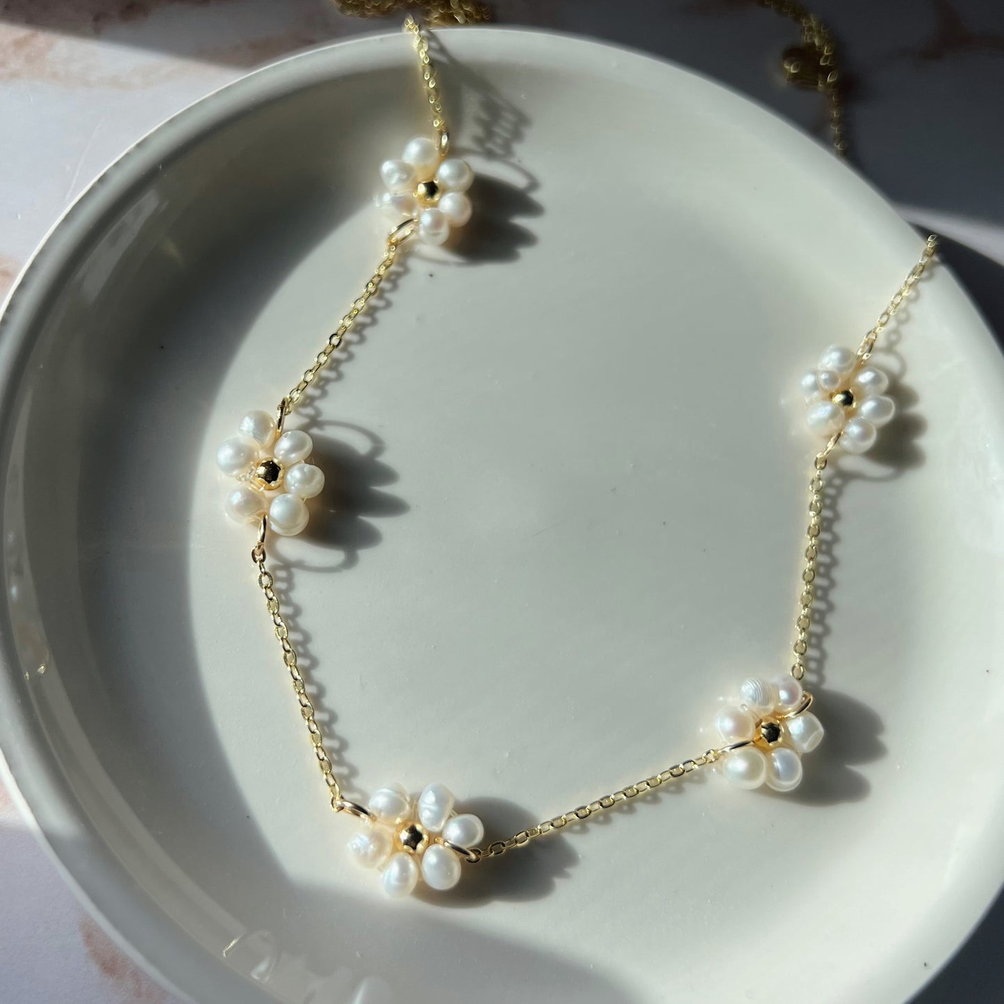 Flower Pearl Necklace